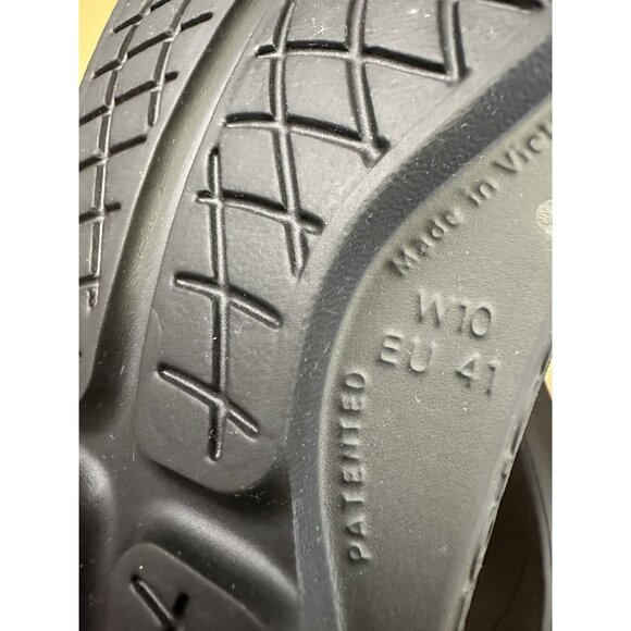 OOFOS OOlala Luxe Women's size 10/EURO 41 Latte Thong Comfort Sandals - Picture 8 of 8